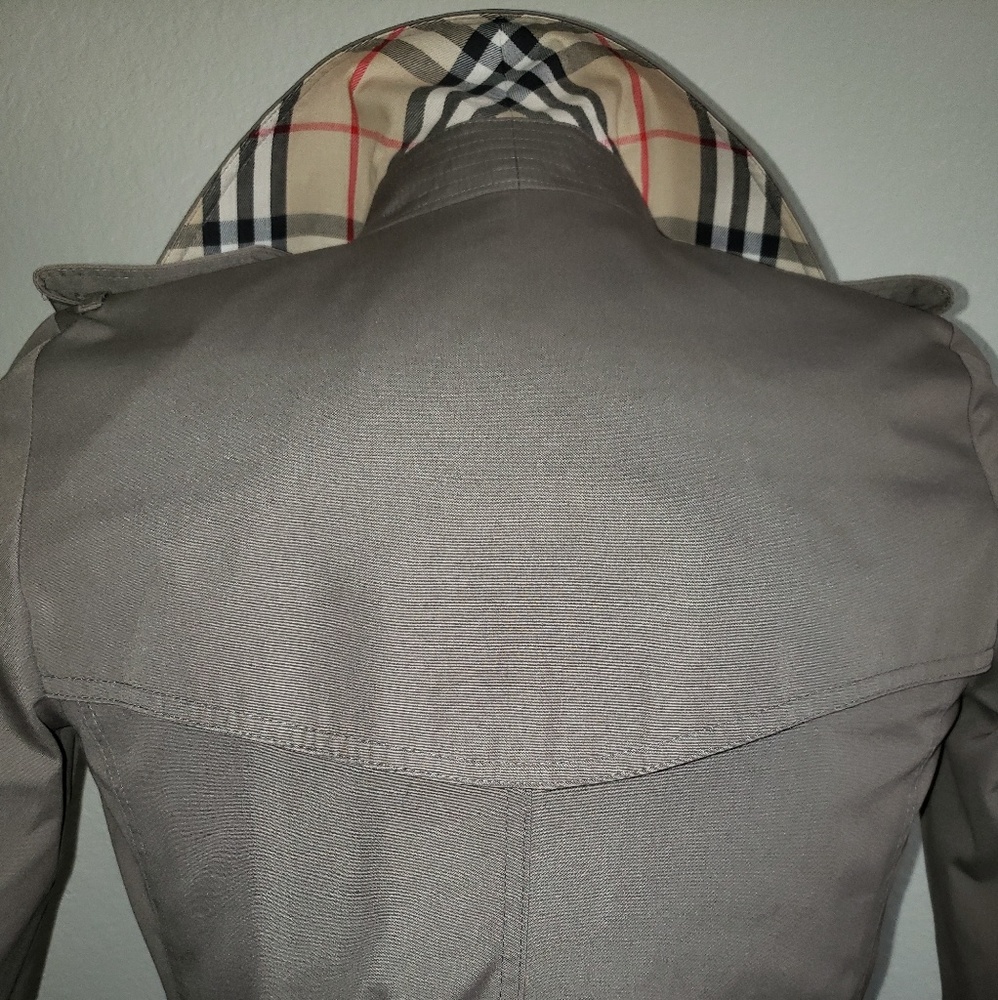Burberry Chelsea Heritage Trench Coat - Picture 4 of 5